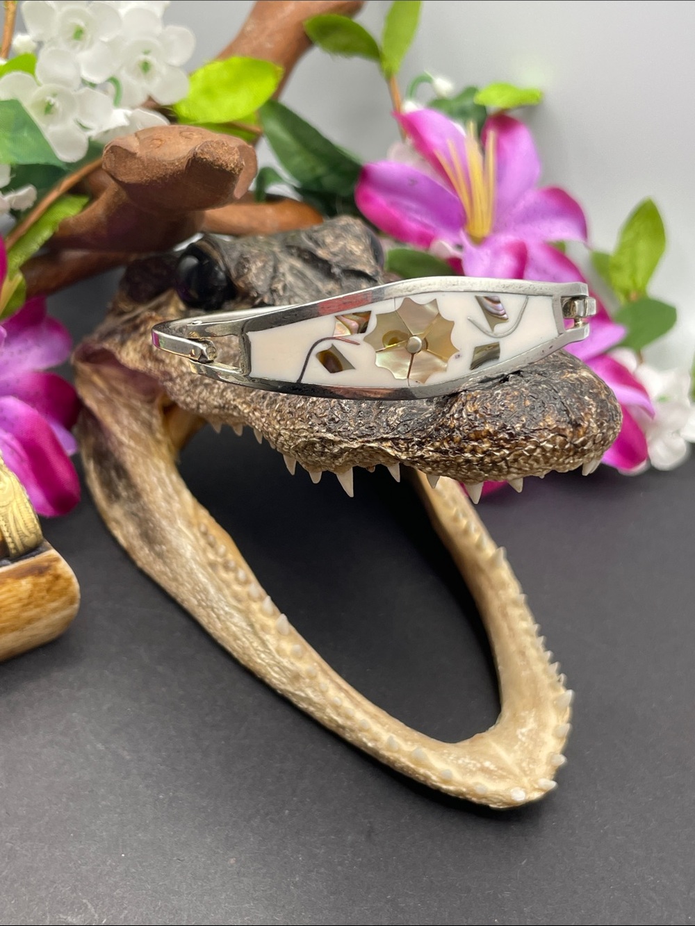 Alpaca white enamel and abalone bracelet vintage